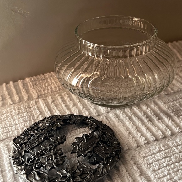 Vintage Rawcliffe Pewter 1998 & Glass bottom 🌹 - Picture 8 of 16